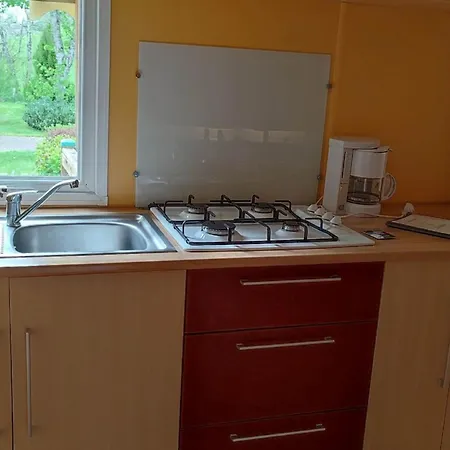 Mobil-home Avec Terrasse - 4 Pers. - Api-1-52-2039 *